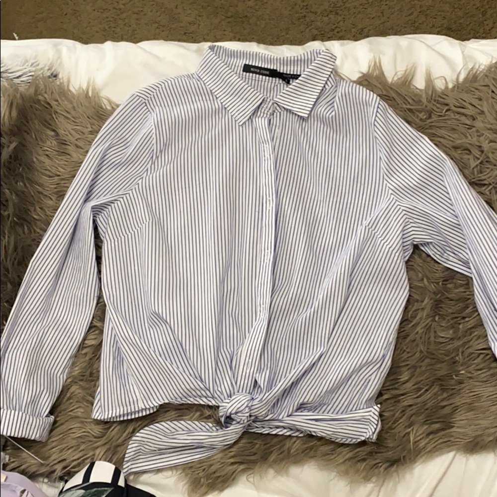 Cropped striped blouse